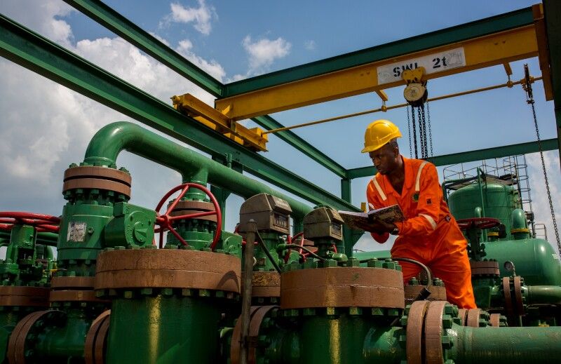 Analisis Harga Minyak Tertahan, Pasar Wait and See—Kenapa?” - Data Pasar 2025-11-24