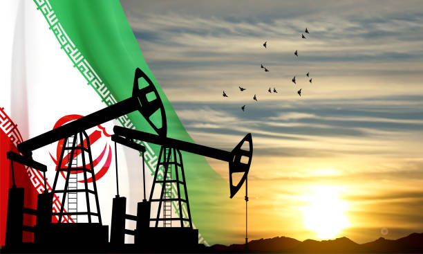 Analisis Iran Memanas, Minyak Bertahan di Puncak Sebulan - Data Pasar 2026-01-12