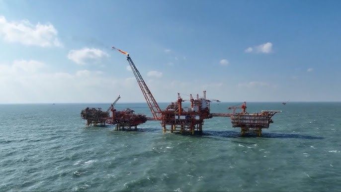 Analisis Trump Kirim “Armada” ke Iran, Harga Minyak Langsung Panas - Data Pasar 2026-01-23