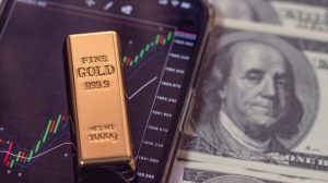 Dolar Menguat, Emas Tertekan Lagi!