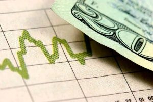 Dolar Pulih, Sentimen Risk-Off Bertahan Meski Trump Tunda Serangan Iran