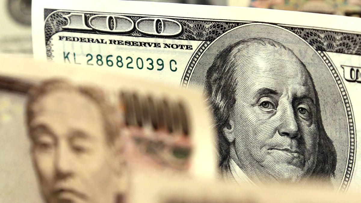 Analisis USD/JPY Tertahan di 157, Ini Arah Selanjutnya! - Data Pasar 2026-05-04