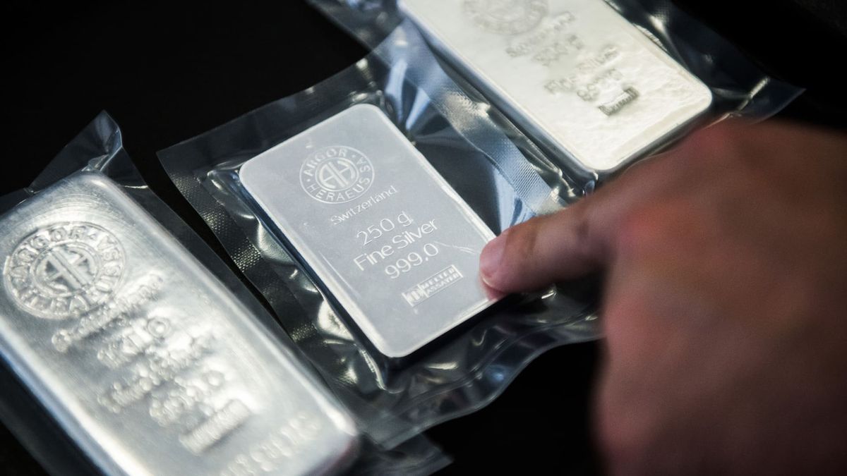 Analisis Harga Perak Menguat Mendekati US$60; Penurunan Harga Minyak Menjadi Katalis - Data Pasar 2026-08-04
